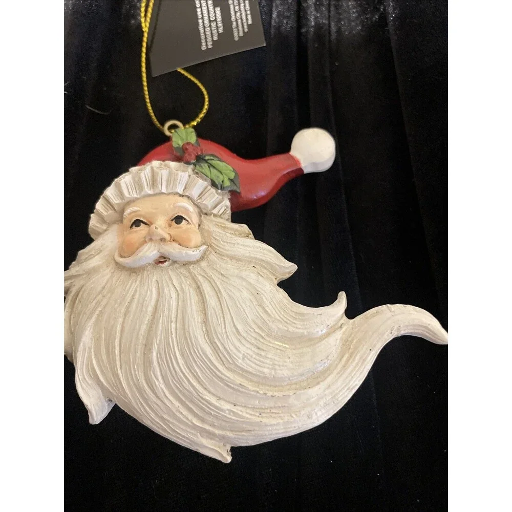 CHRISTMAS SANTA CLAUS 4 IN. HANGING ORNAMENT. NEW. Flowing beard. Holly hat.